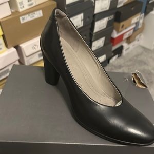 Ecco Black Leather Heels